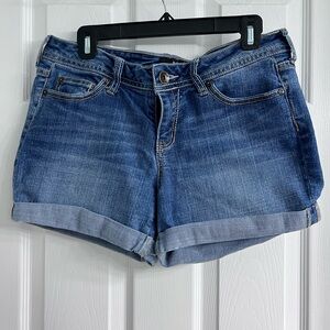 a.n.a Classic Blue Jean Shorts